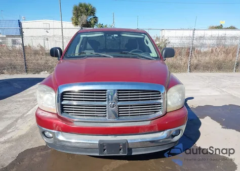 2006 Dodge Ram 1500 Slt/Trx4 Off Road/Sport z USA, uszkodzony, nr VIN 1D7HU18N96S651661